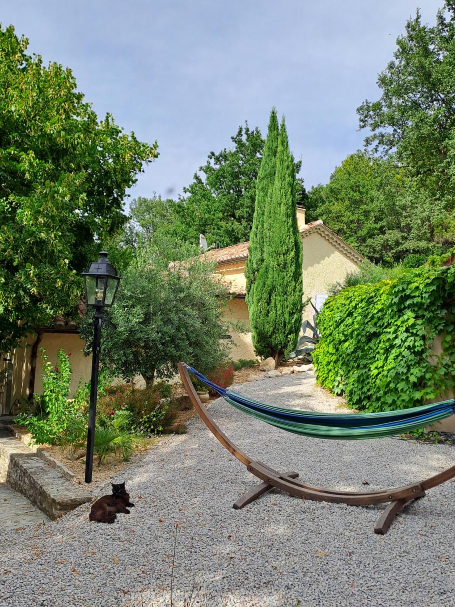 Les Deux Tilleuls Sablet Exterior photo